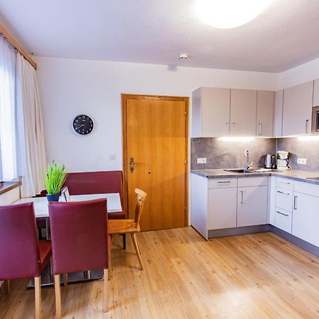 City Life 1 By Alpenidyll Apartments Schladming Bagian luar foto